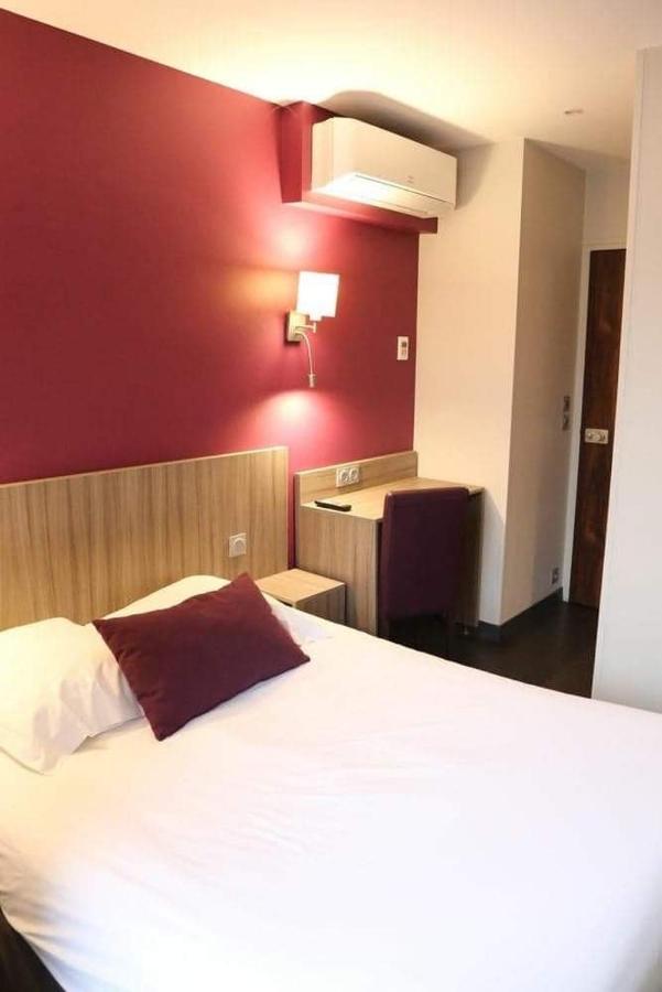 Hotel Du Commerce La Châtre Kültér fotó