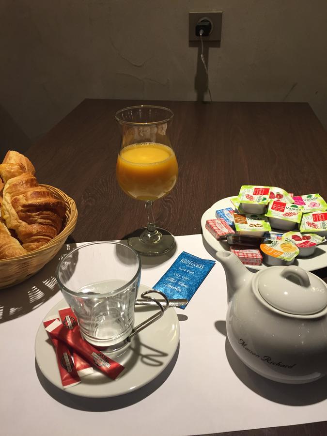 Hotel Du Commerce La Châtre Kültér fotó